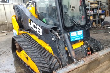 מיני מעמיס זחל גיסיבי מדגם 260-T